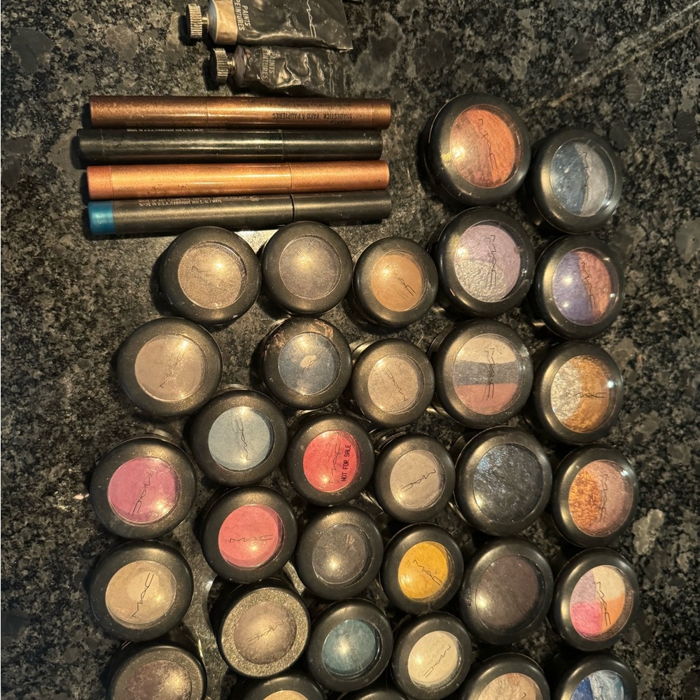 MAC eyeshadows - Picture 5 of 7